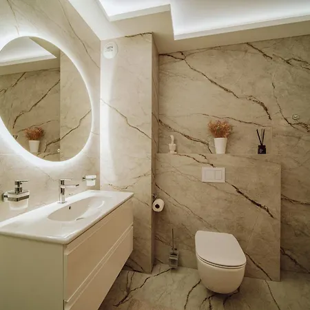 Silence Krass Z Prywatnym Jackuzi