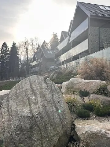 Silence Krass Z Prywatnym Jackuzi 斯克拉斯卡波伦巴