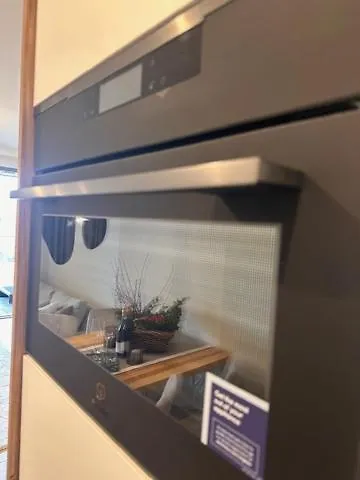 Silence Krass Z Prywatnym Jackuzi * 斯克拉斯卡波伦巴